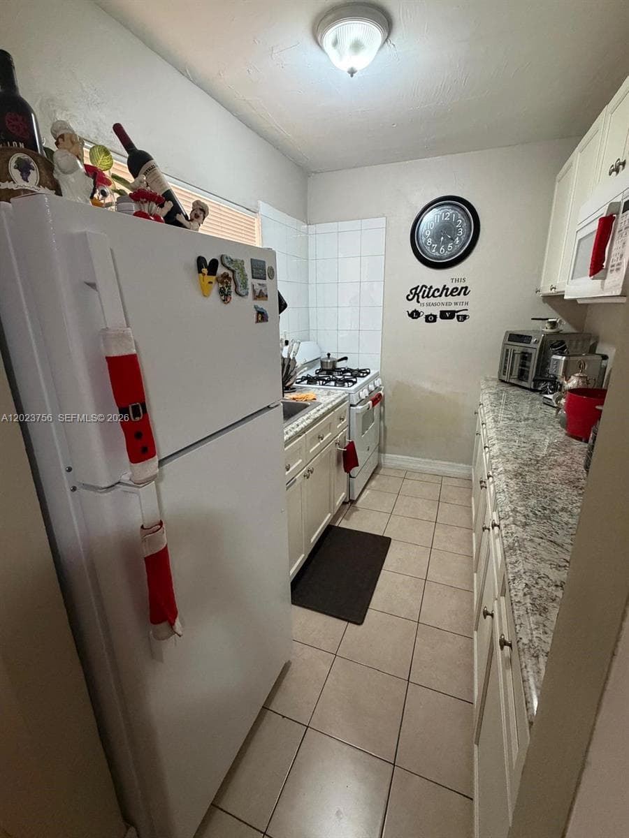1245 W 24th St # 118, Hialeah, FL 33010 photo 5
