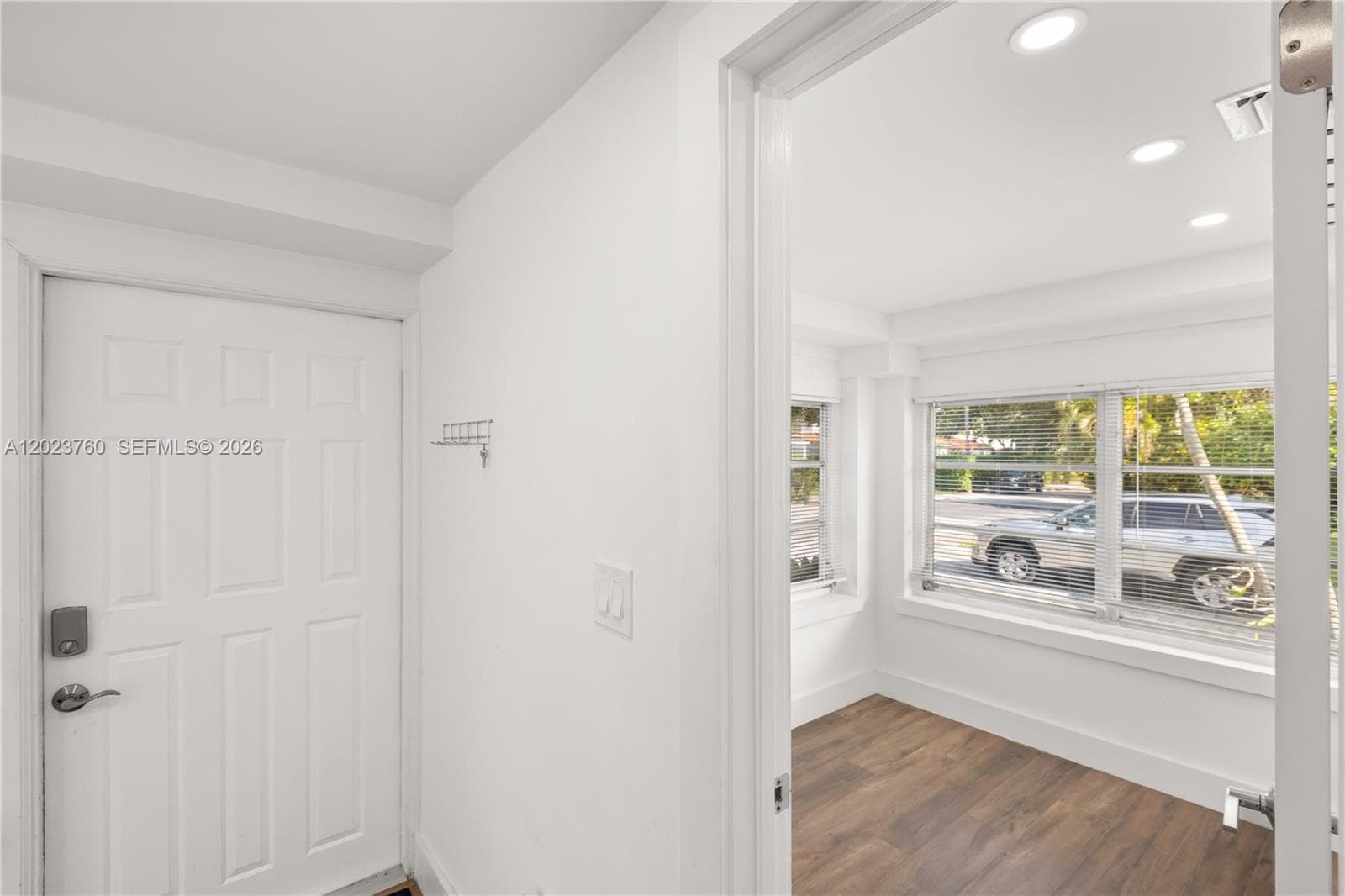 900 Tangier St, Coral Gables, FL 33134 photo 4