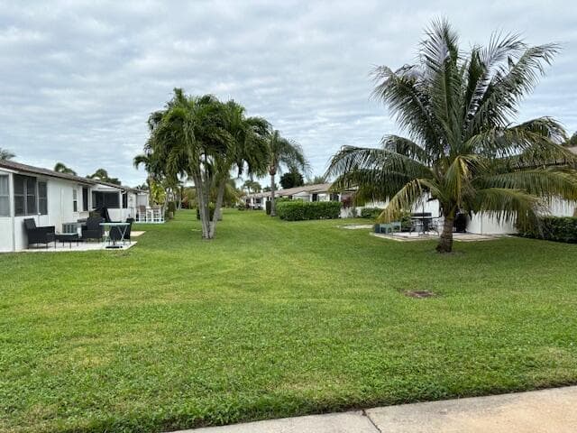 2936 Crosley Drive E # G, West Palm Beach, FL 33415 photo 2