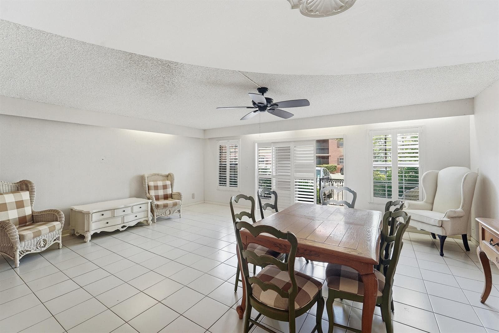 640 Tennis Club Drive # 103, Fort Lauderdale, FL 33311 photo 2