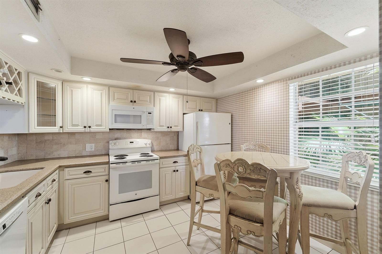 640 Tennis Club Drive # 103, Fort Lauderdale, FL 33311 photo 4