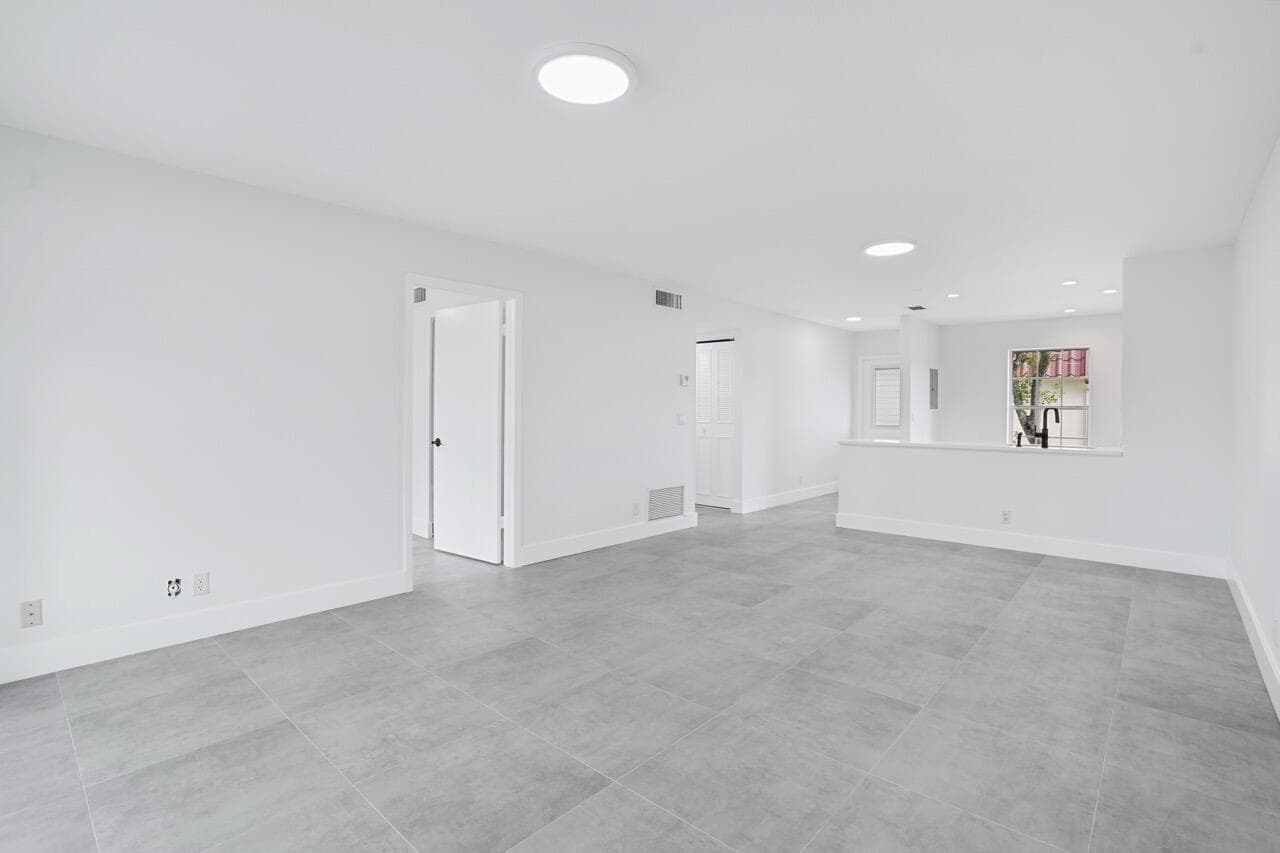 737 Nantucket Circle # B, Lake Worth, FL 33467 photo 3