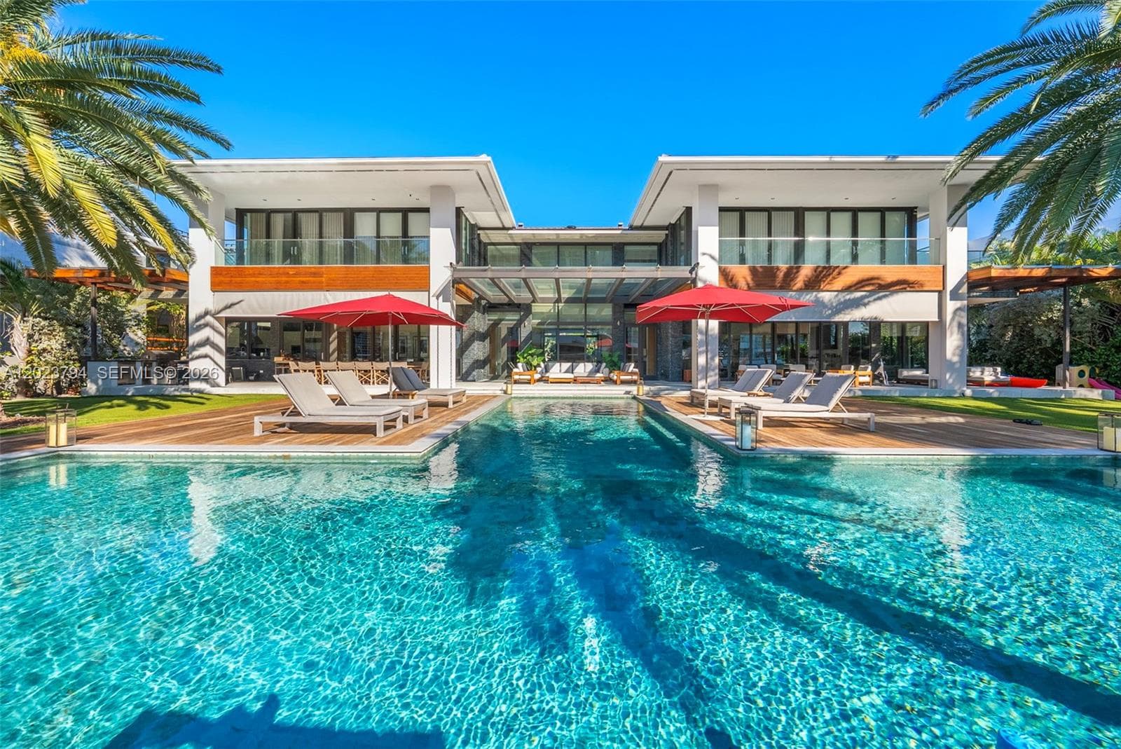 385 Centre Is, Golden Beach, FL 33160 photo 3