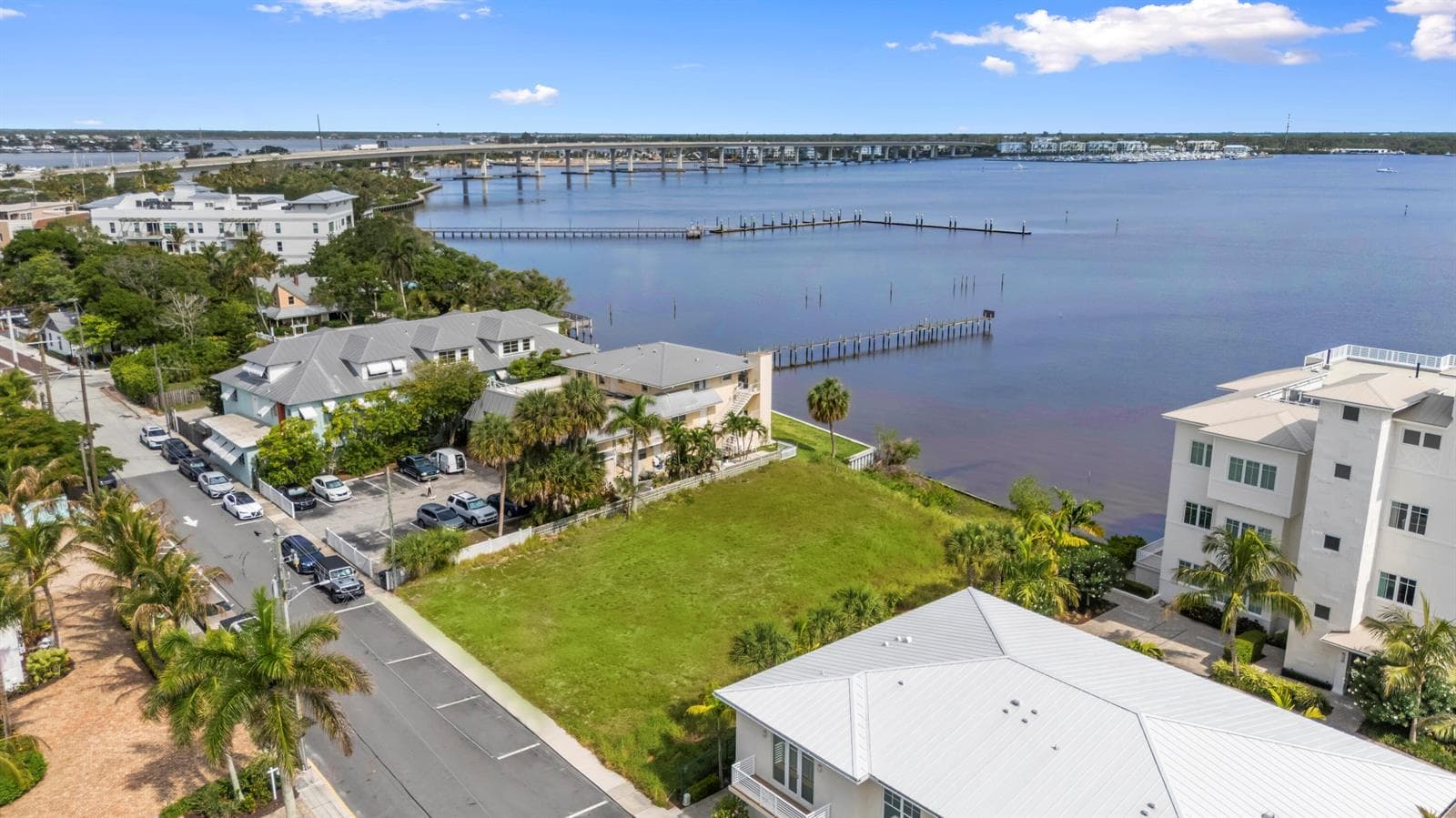 39 SE Seminole Street, Stuart, FL 34994