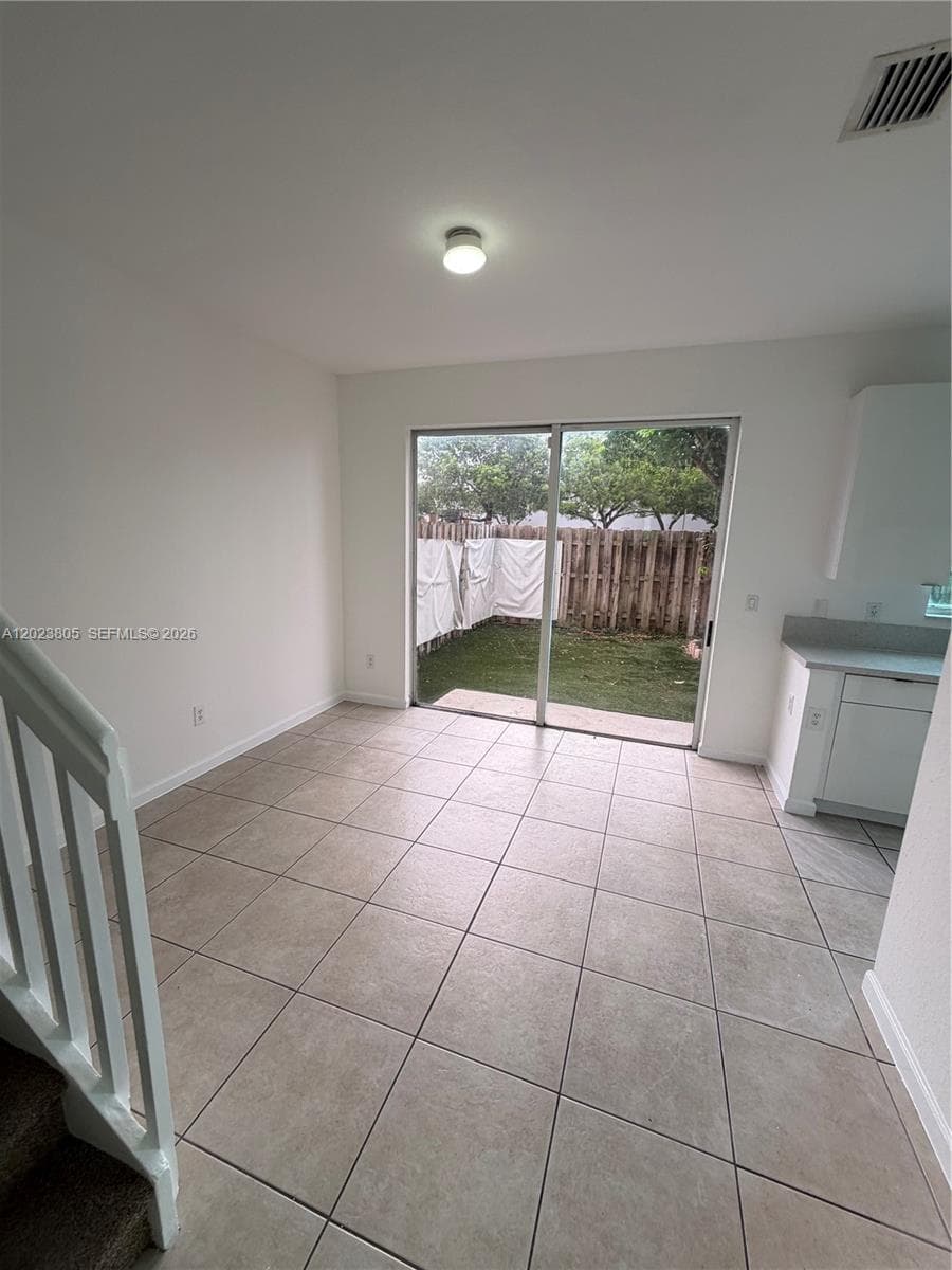 607 NE 21st Ter, Homestead, FL 33033 photo 4