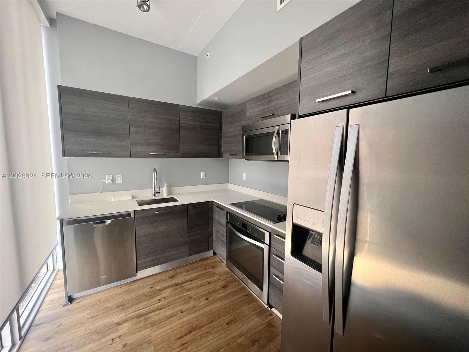 151 SE 1st St # 810, Miami, FL 33131 photo 5