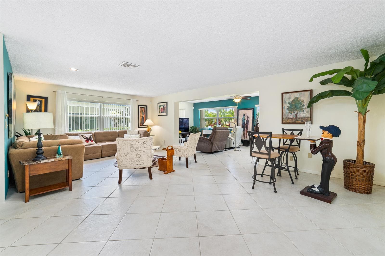 6303 Silver Moon Lane, FL 33463 photo 5