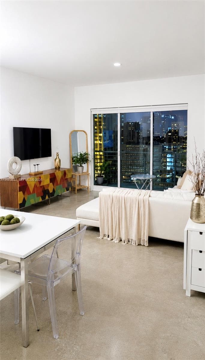 133 NE 2nd Ave # 2508, Miami, FL 33132 photo 3