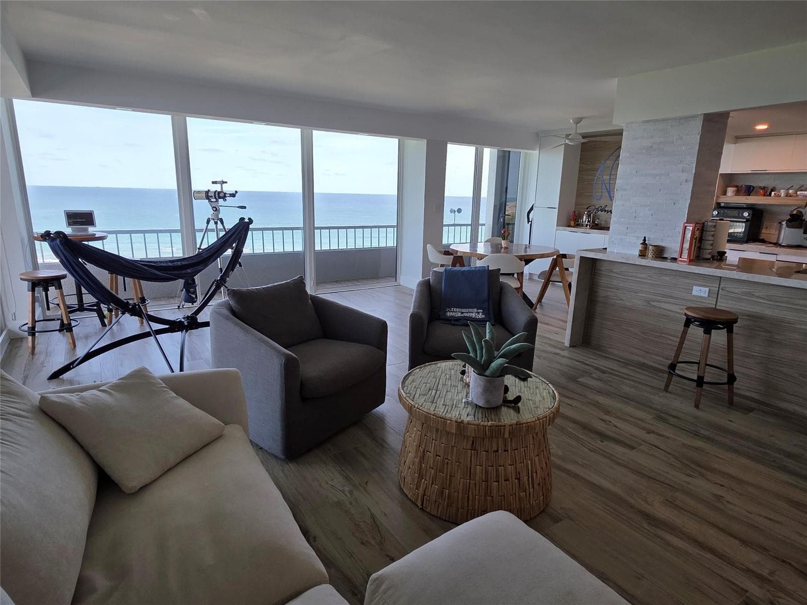 5550 N Ocean Drive, Riviera Beach, FL 33404 photo 2