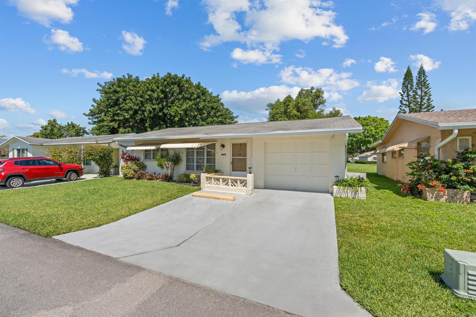 5017 NW 49th Road, Tamarac, FL 33319 photo 2