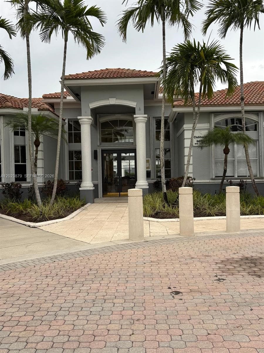150 NW 96th Ave # 9-307, Pembroke Pines, FL 33024 photo 2