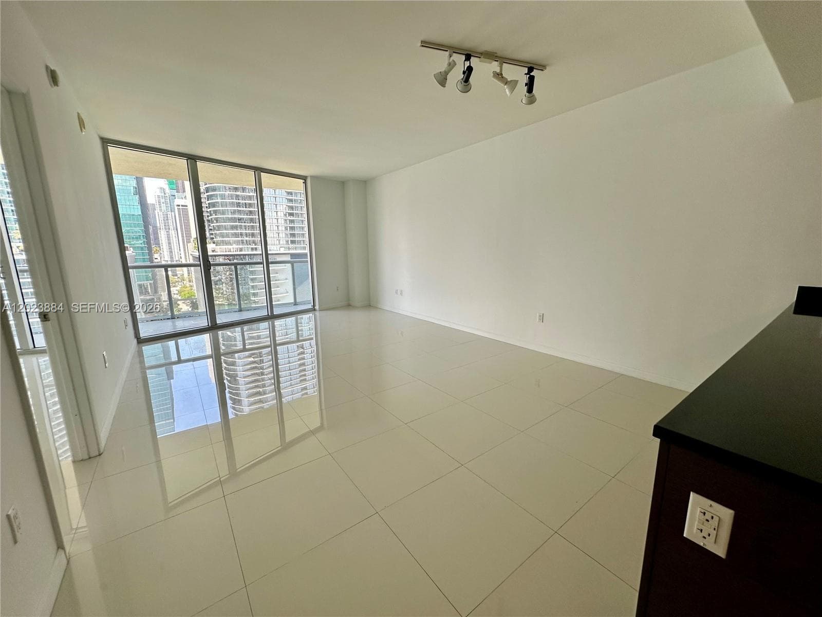 475 Brickell Avenue # 1614, Miami, FL 33131 photo 5