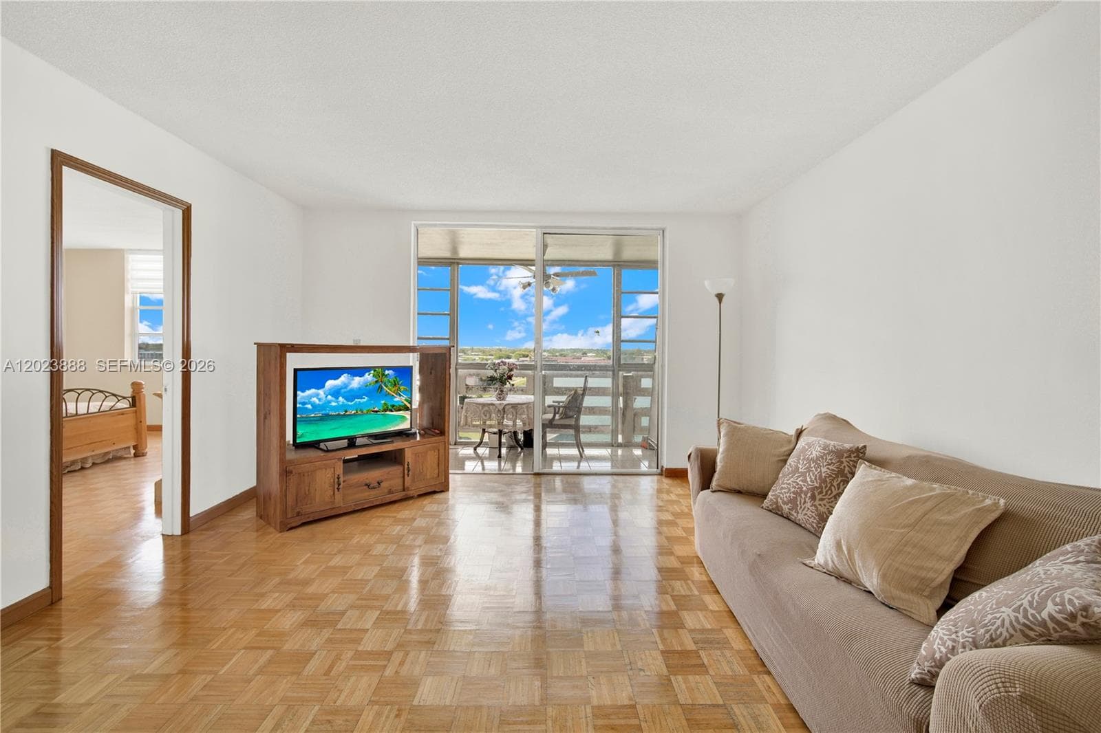 1401 NE Miami Gardens Dr # 889, Miami, FL 33179 photo 4