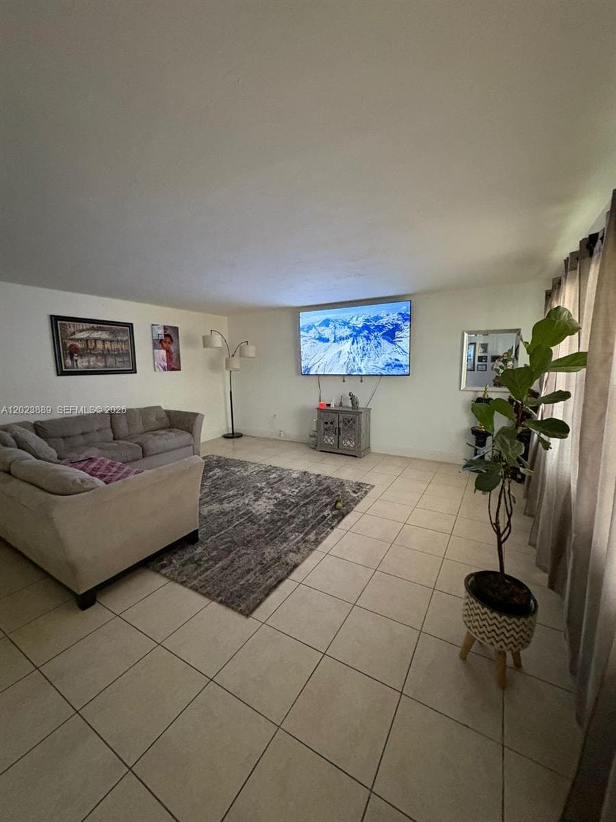 11840 NE 19th Dr # 14, North Miami, FL 33181 photo 5