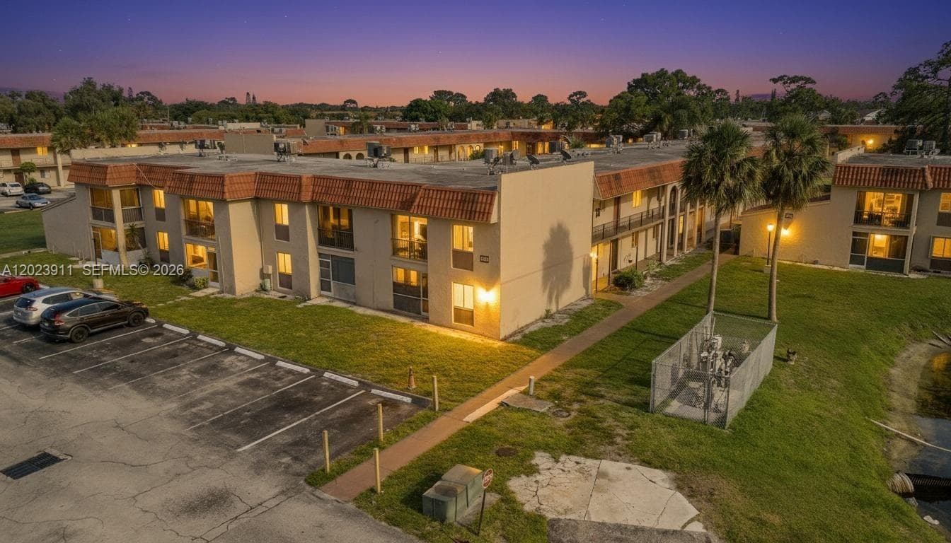 6100 Forest Hill Blvd # 107, West Palm Beach, FL 33415 photo 2