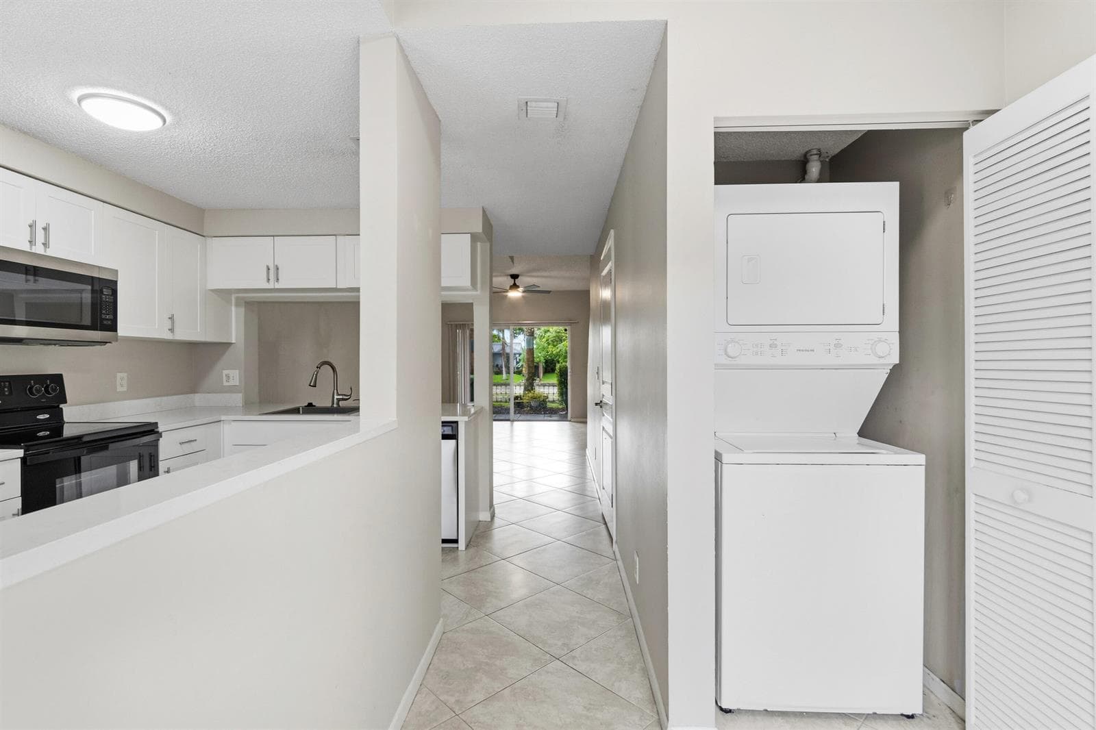 5380 Jubilee Way # 200, Margate, FL 33063 photo 2