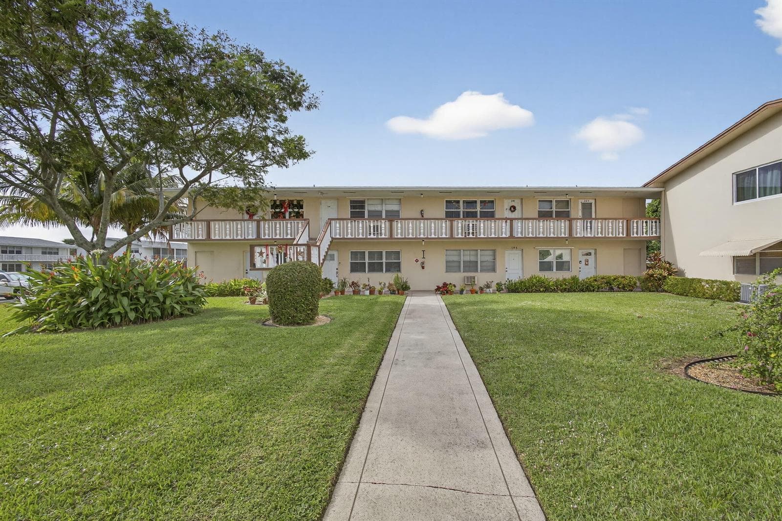 193 Easthampton I, West Palm Beach, FL 33417 photo 2