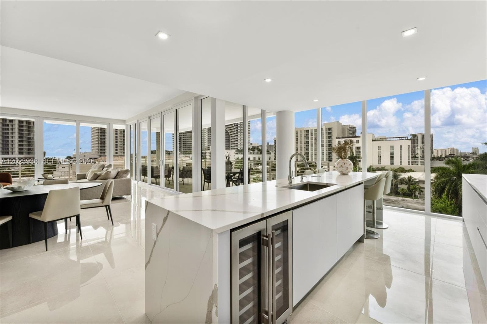 527 Orton Ave # 501, Fort Lauderdale, FL 33304 photo 5