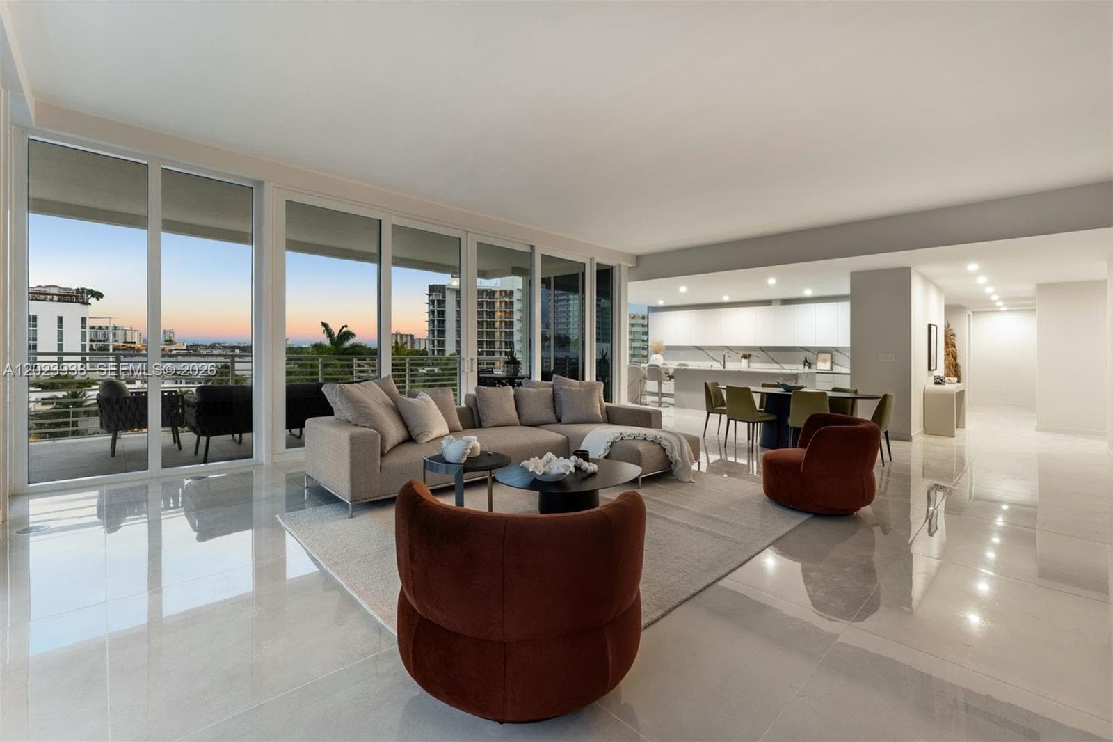 527 Orton Ave # 501, Fort Lauderdale, FL 33304 photo 4
