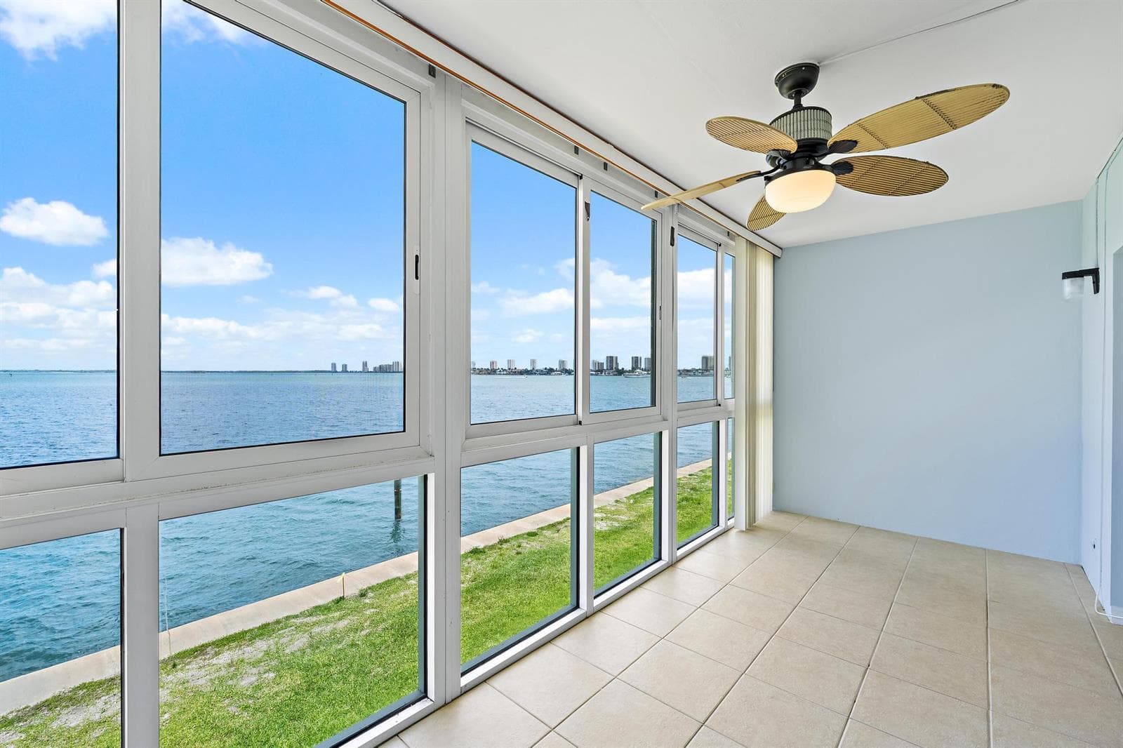 400 Wilma Circle # 206, Riviera Beach, FL 33404 photo 3
