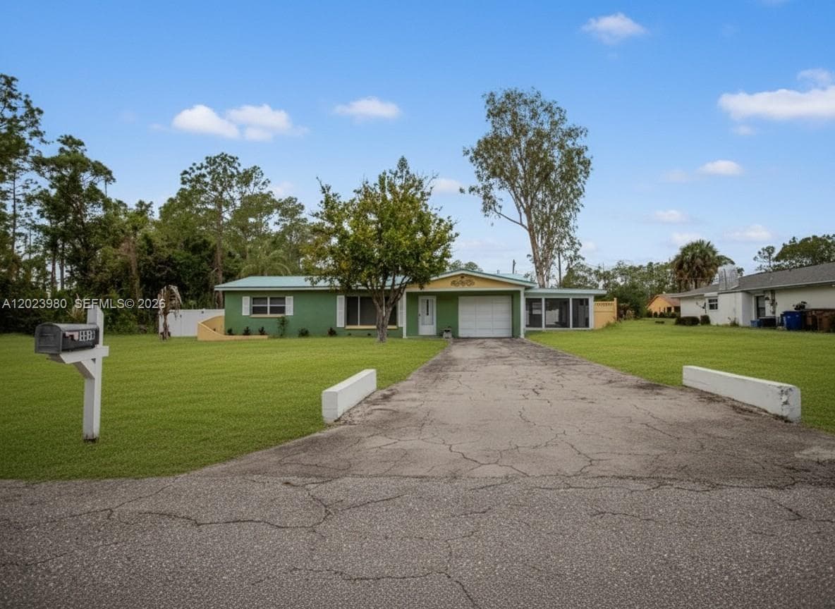 1313 E CLEVELAND AVE, Lehigh Acres, FL 33972 photo 2