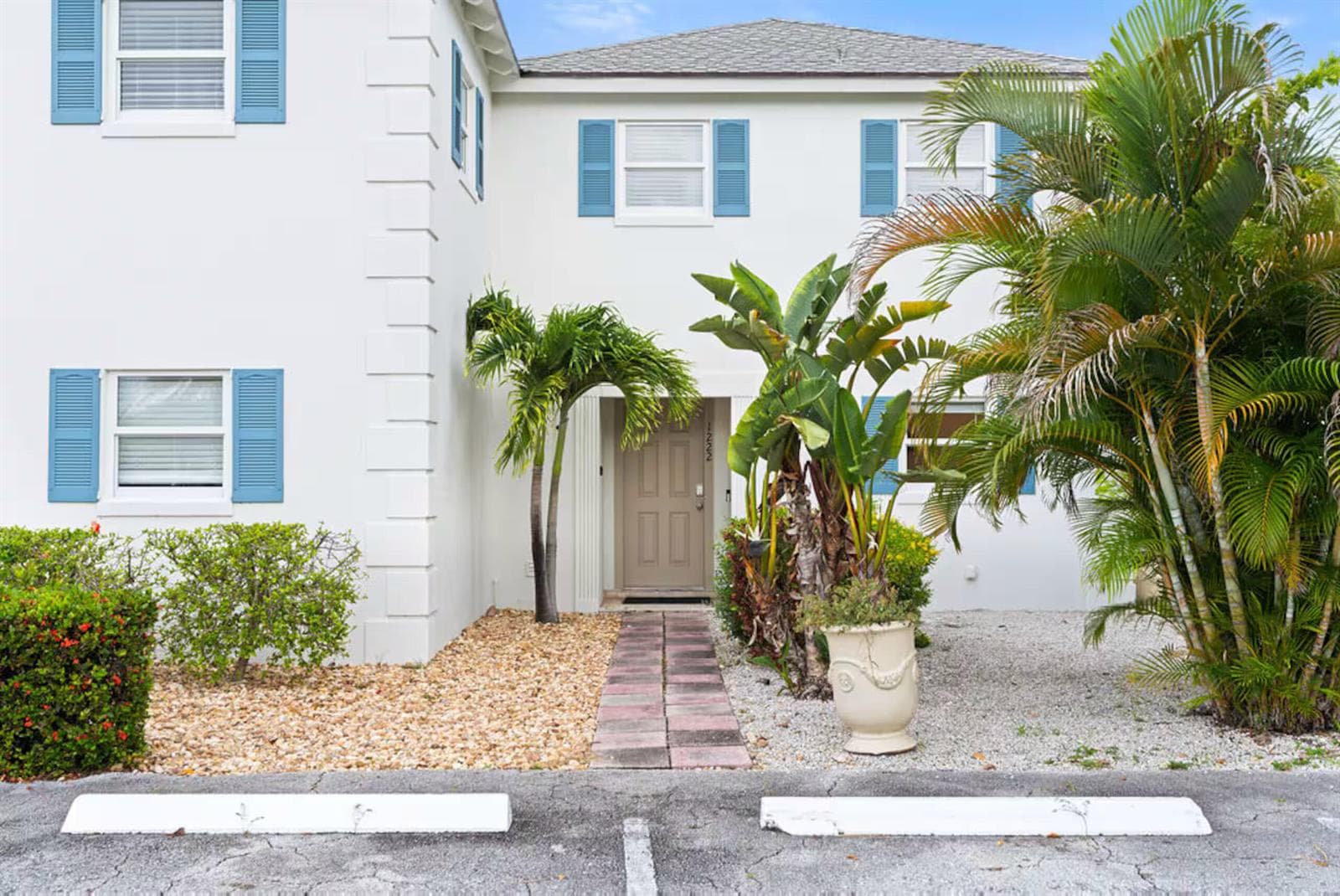 1216 Surf Road, Singer Island, FL 33404 photo 2