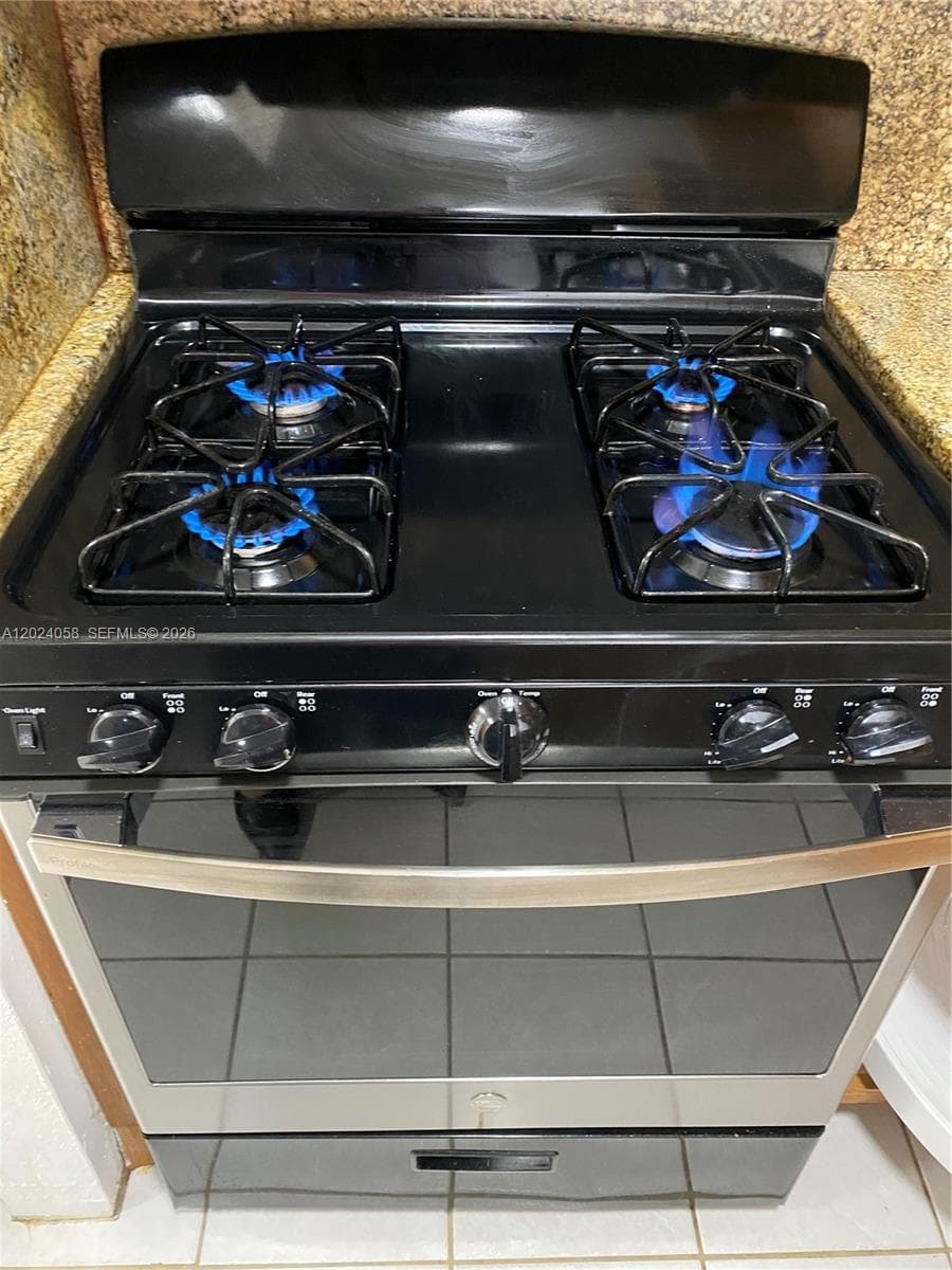 1300 W 47th Pl # 118, Hialeah, FL 33012 photo 5
