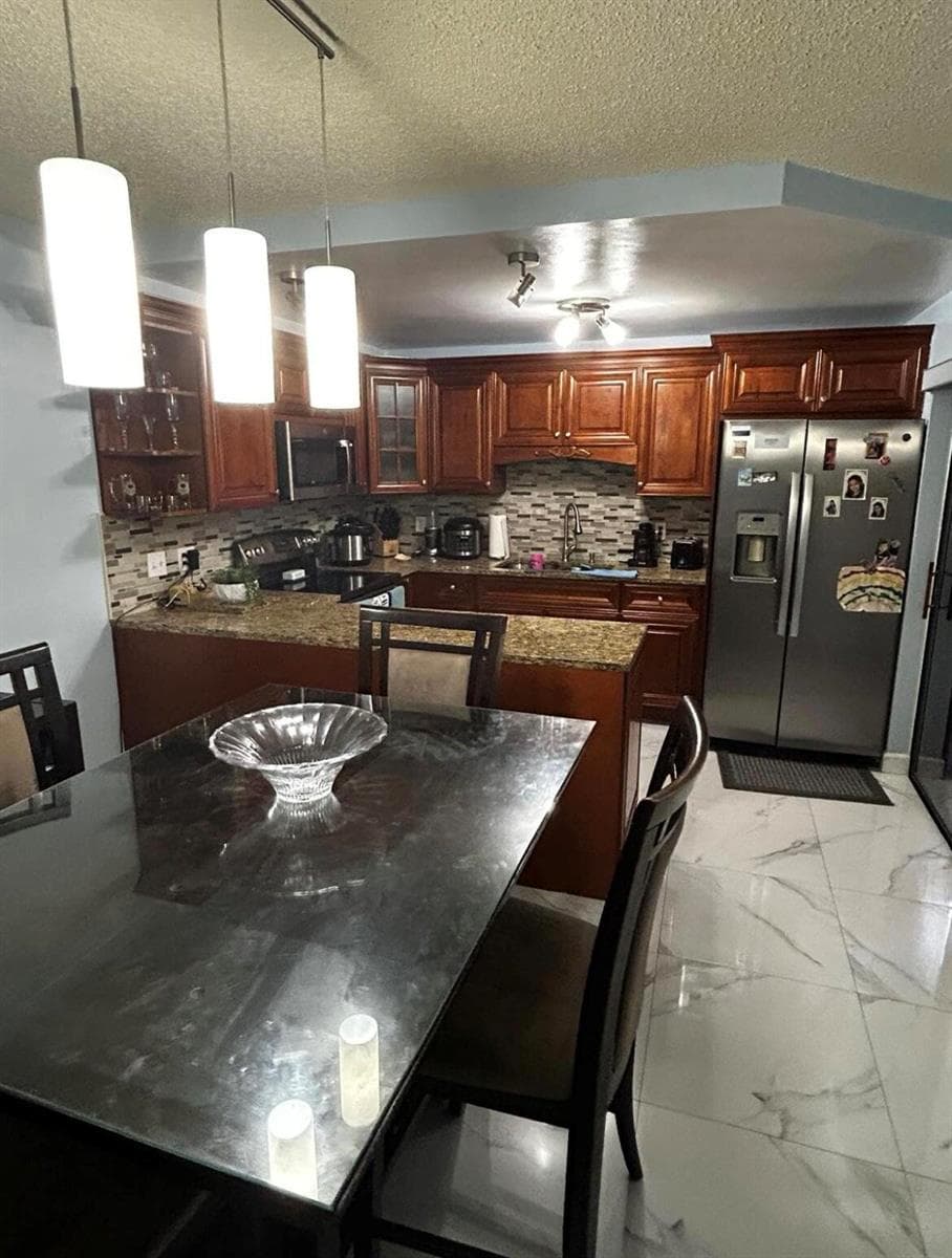 341 Lake Arbor Drive, Palm Springs, FL 33461 photo 4