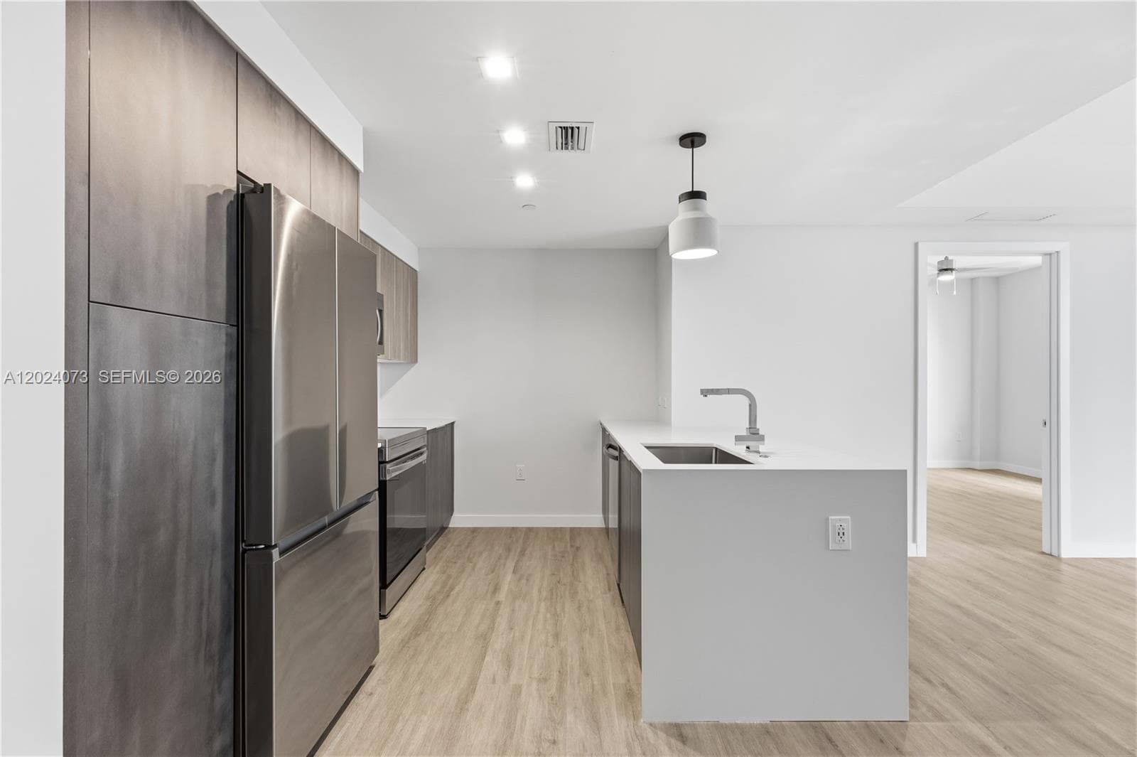 697 N Miami Ave # 1810, Miami, FL 33136 photo 2