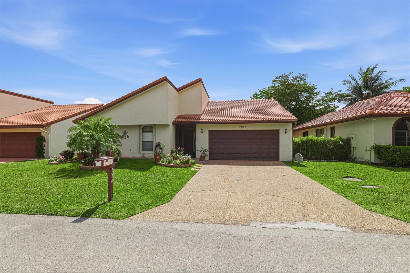 7040 Golf Pointe Circle, Tamarac, FL 33321 photo 3
