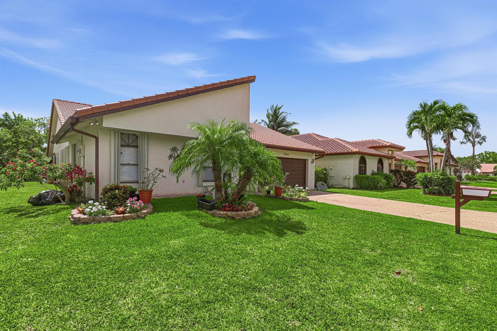 7040 Golf Pointe Circle, Tamarac, FL 33321 photo 5