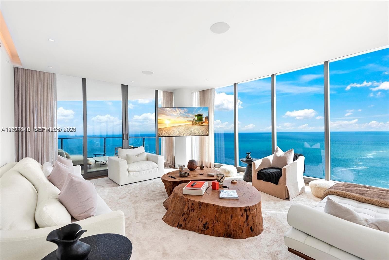 15701 Collins Ave # 4105, Sunny Isles Beach, FL 33160 photo 2