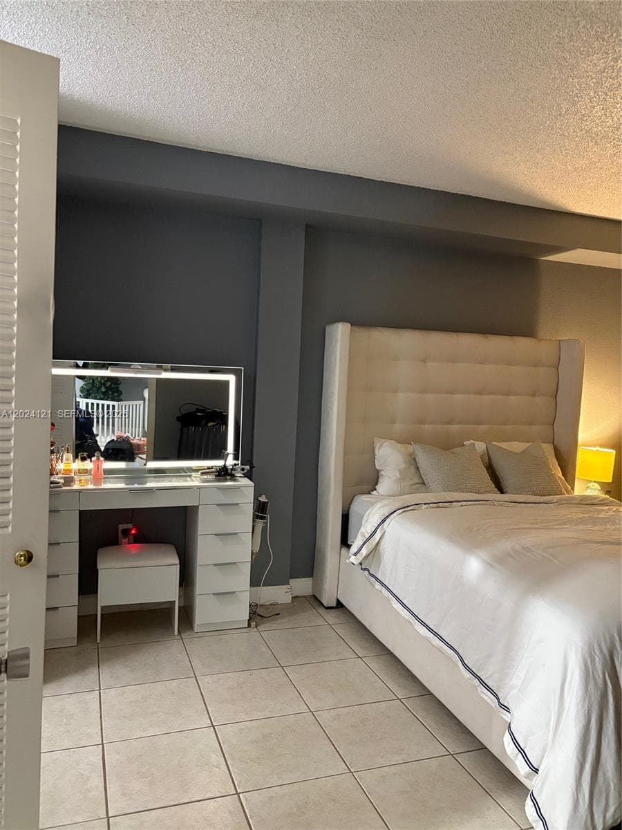 10900 SW 104th St # 219, Miami, FL 33176 photo 5