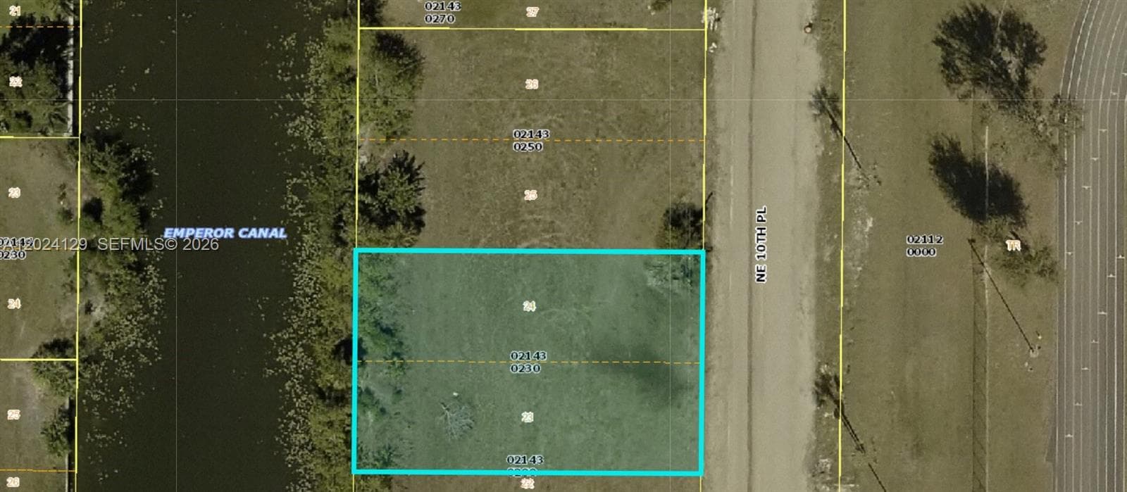 1804 NE 10th Pl, Cape Coral, FL 33909 photo 2
