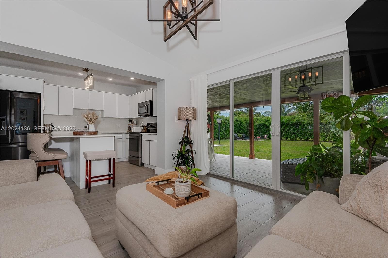 1130 NE 143rd St, North Miami, FL 33161 photo 4
