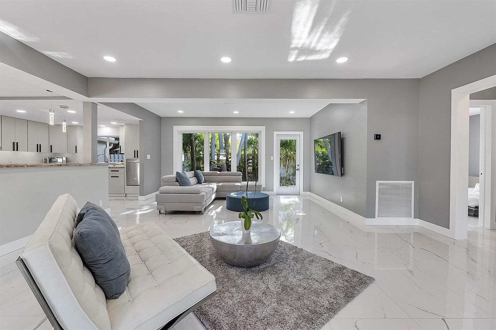 1900 NE 16th Terrace, Fort Lauderdale, FL 33305 photo 4