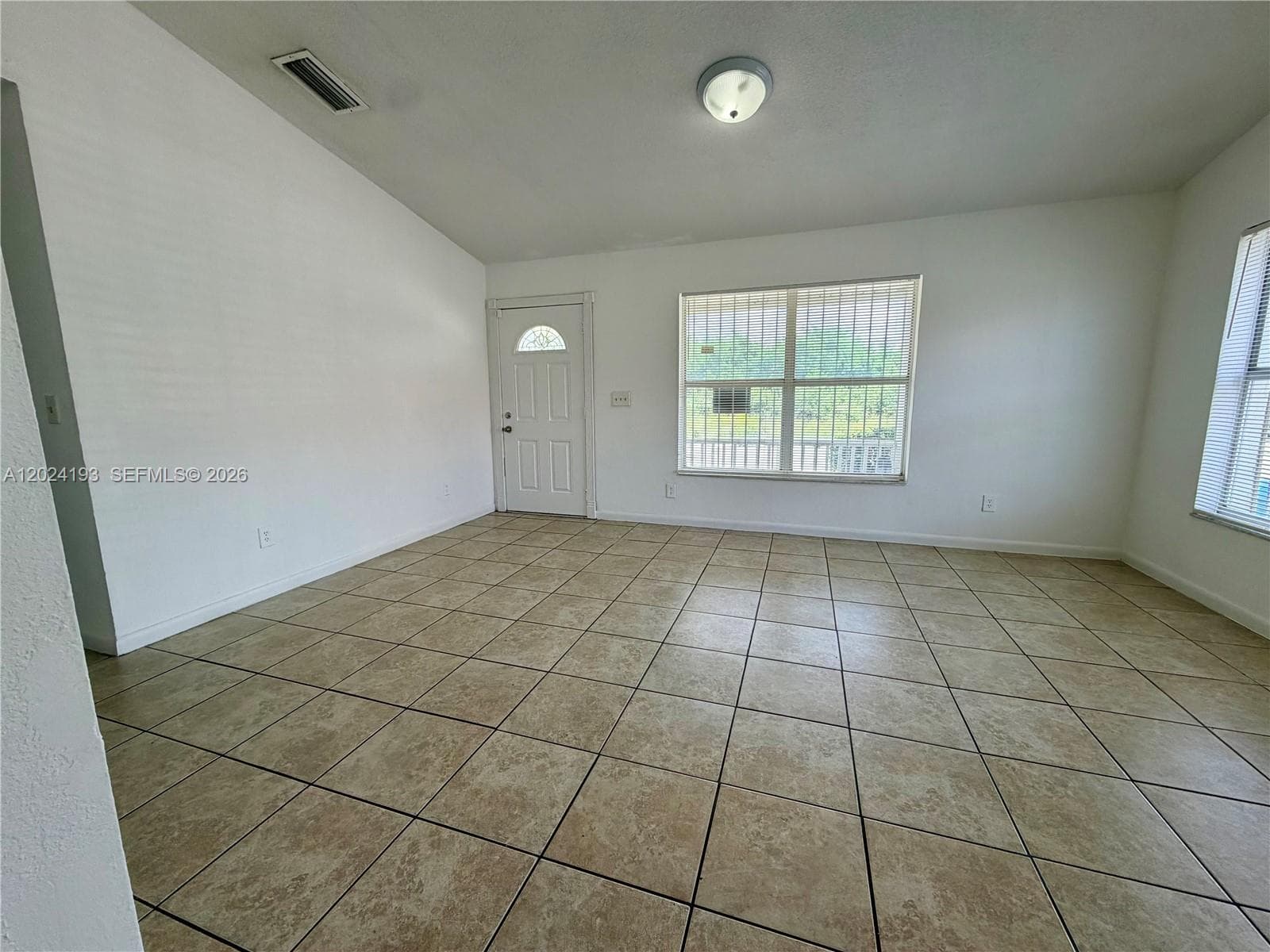 408 NW 12th St, Florida City, FL 33034 photo 4