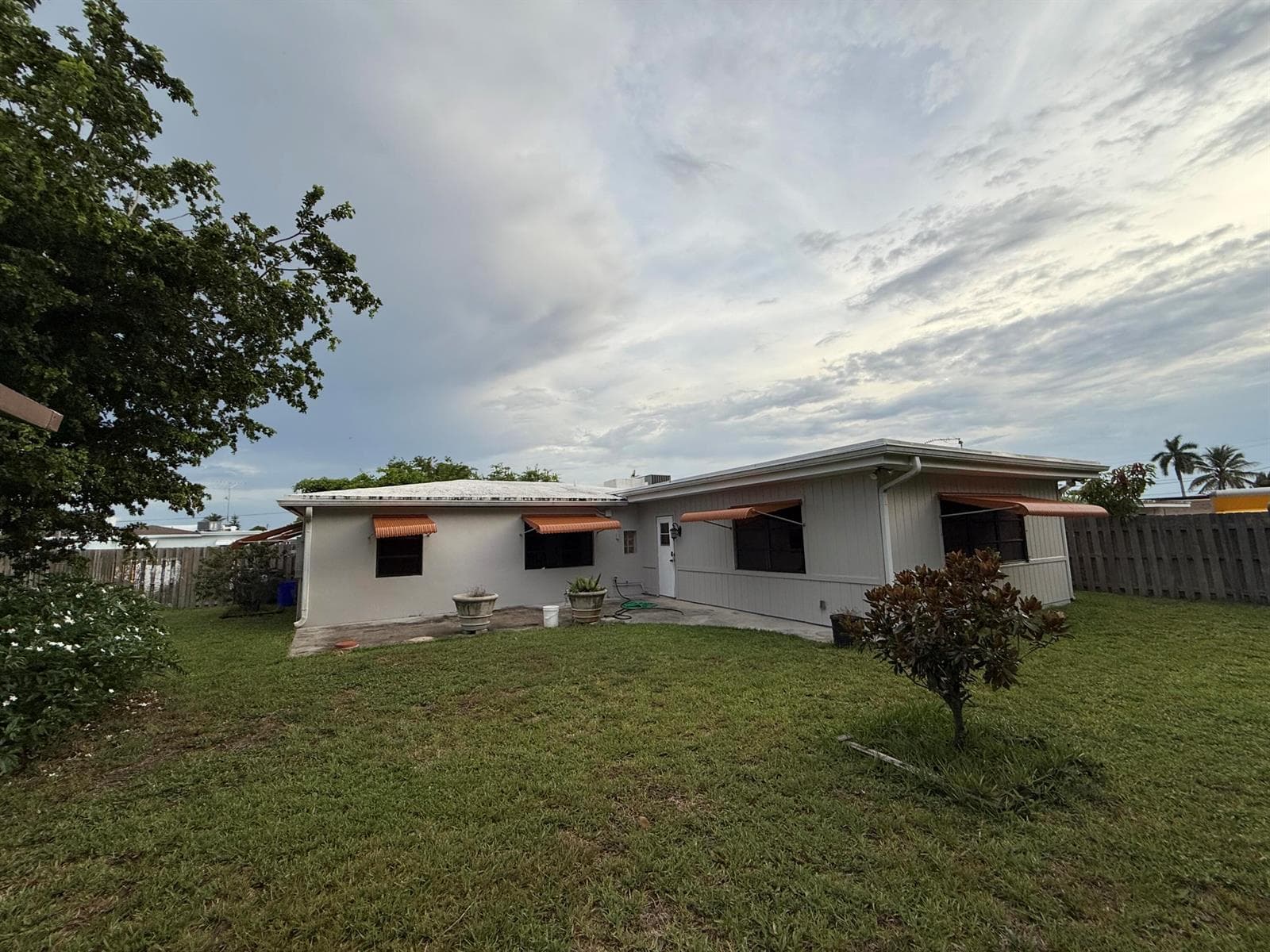 817 Elm Road, West Palm Beach, FL 33409 photo 2