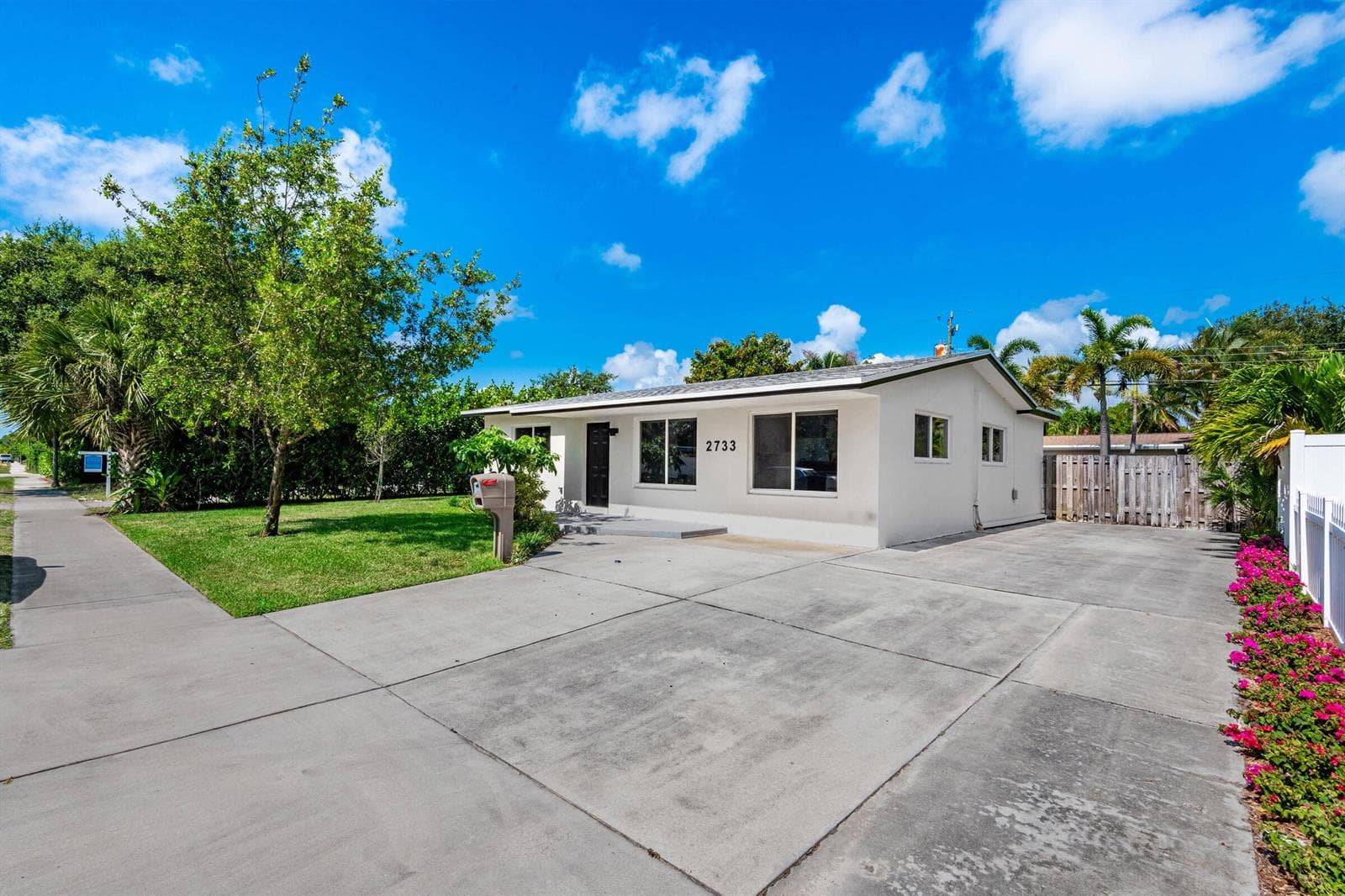 2733 NE 6th Avenue, Wilton Manors, FL 33334 photo 3