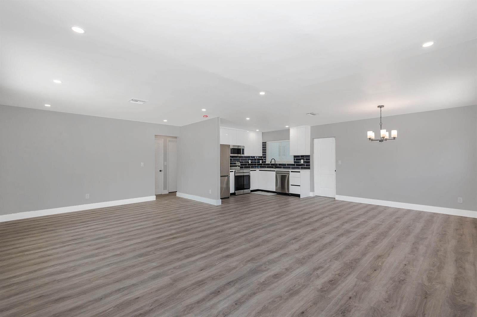 2733 NE 6th Avenue, Wilton Manors, FL 33334 photo 4