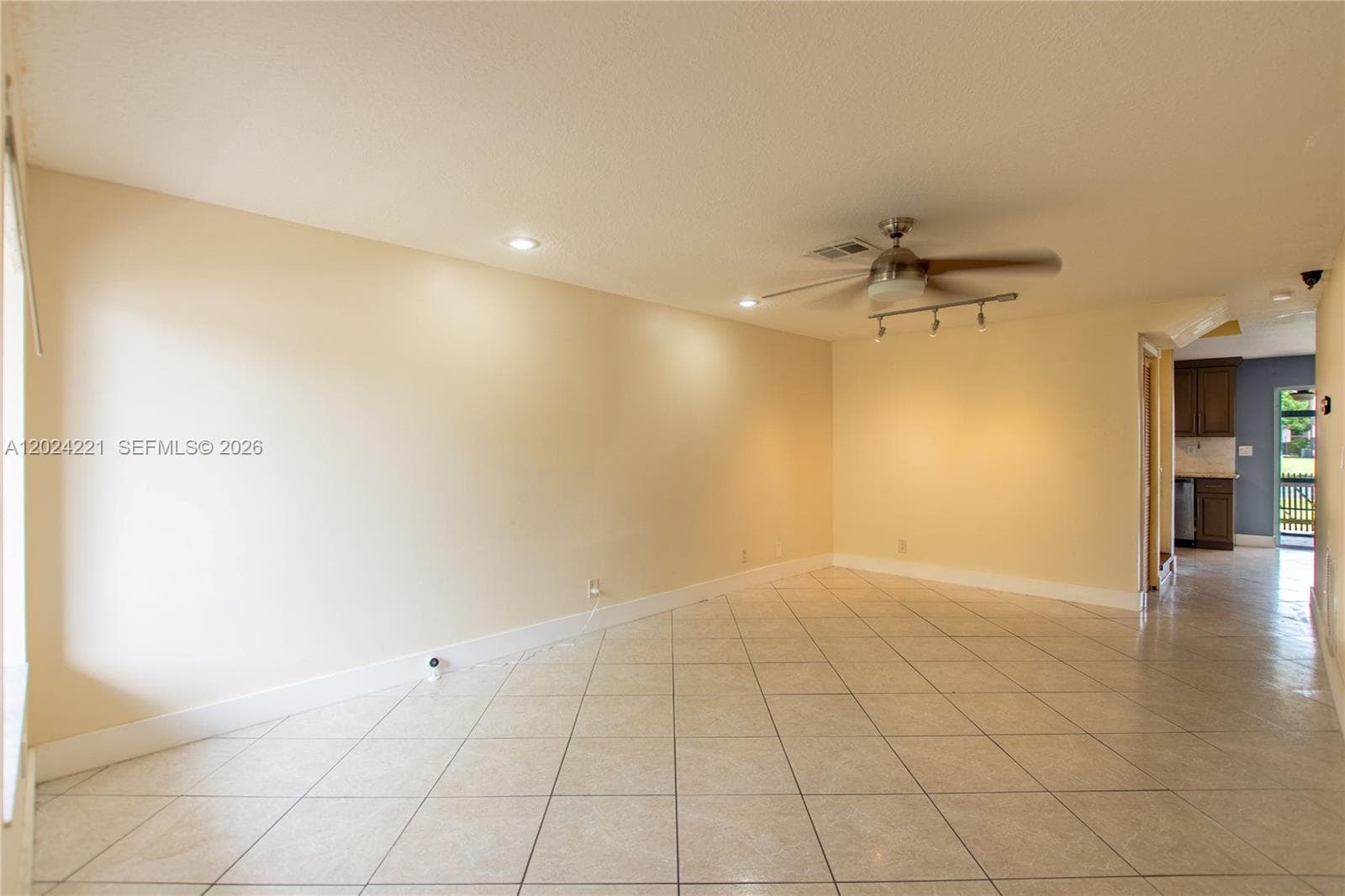 9803 NW 37th St, Sunrise, FL 33351 photo 4