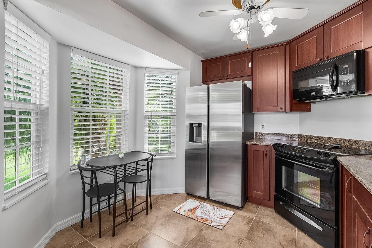 1965 Westminster Circle # 6, Vero Beach, FL 32966 photo 4