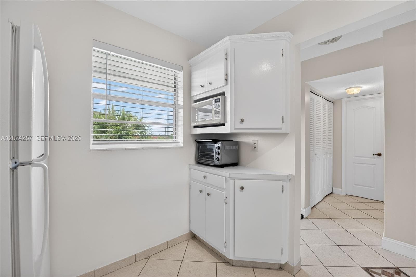 2800 NW 47th Ter # 303B, Lauderdale Lakes, FL 33313 photo 4