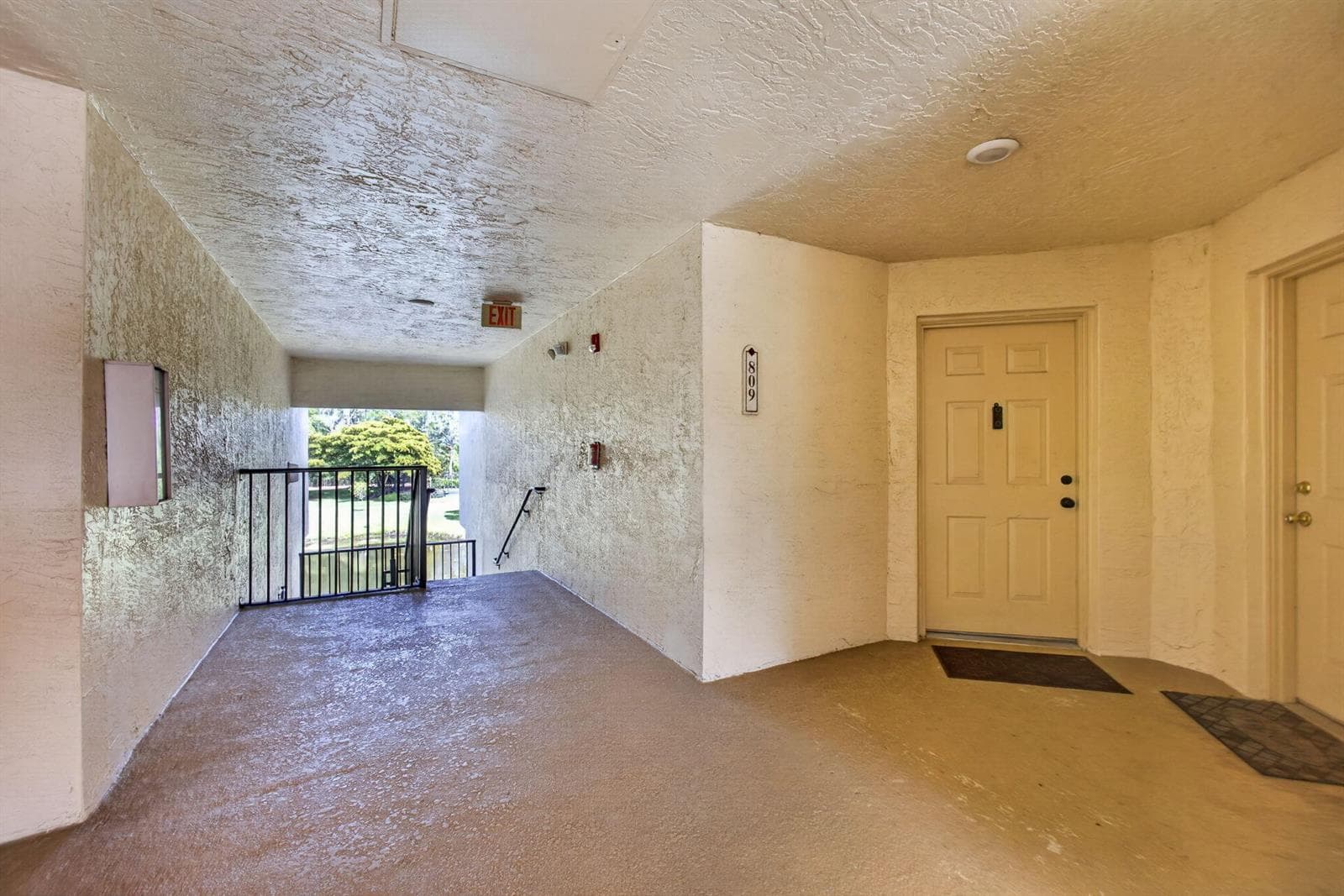 800 S Crestwood Ct Court S # 809, Royal Palm Beach, FL 33411 photo 4