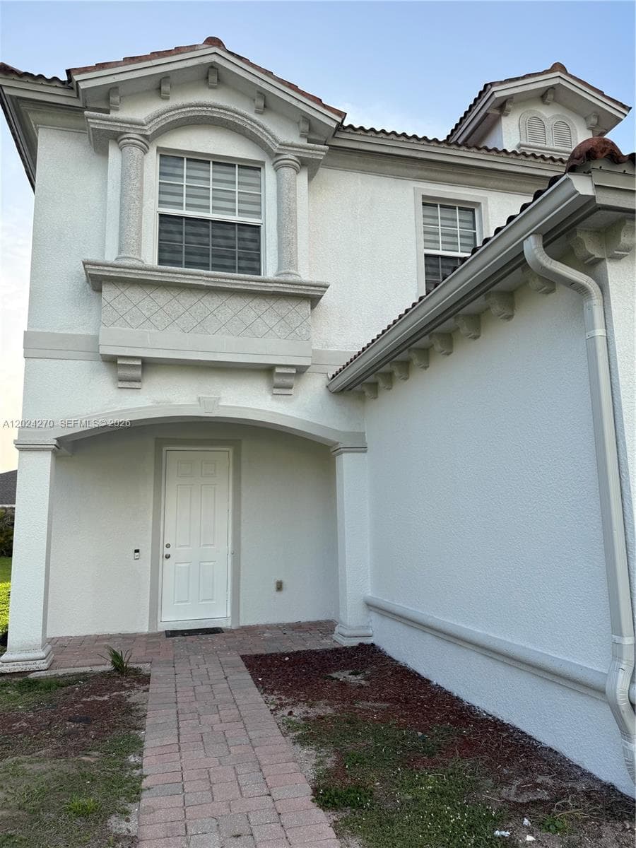 9135 Leatherwood Loop, Lehigh Acres, FL 33936 photo 2