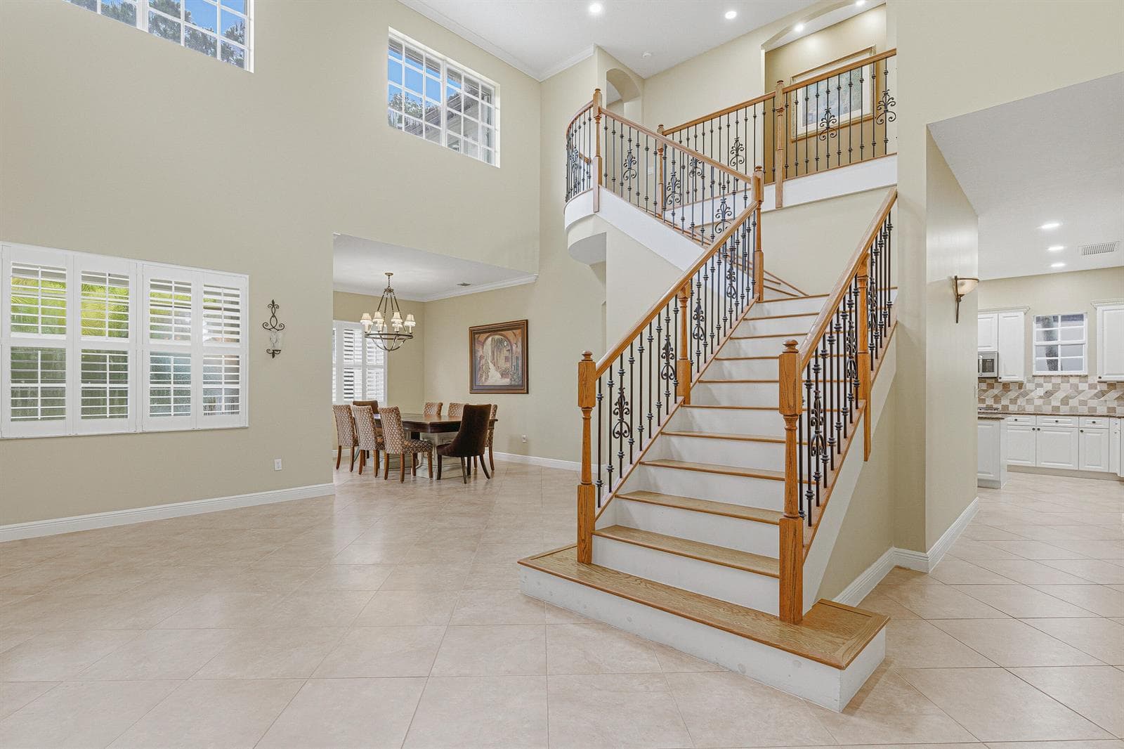 946 Mill Creek Drive, Palm Beach Gardens, FL 33410 photo 5
