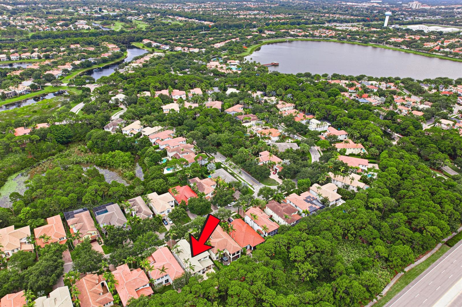 946 Mill Creek Drive, Palm Beach Gardens, FL 33410 photo 4