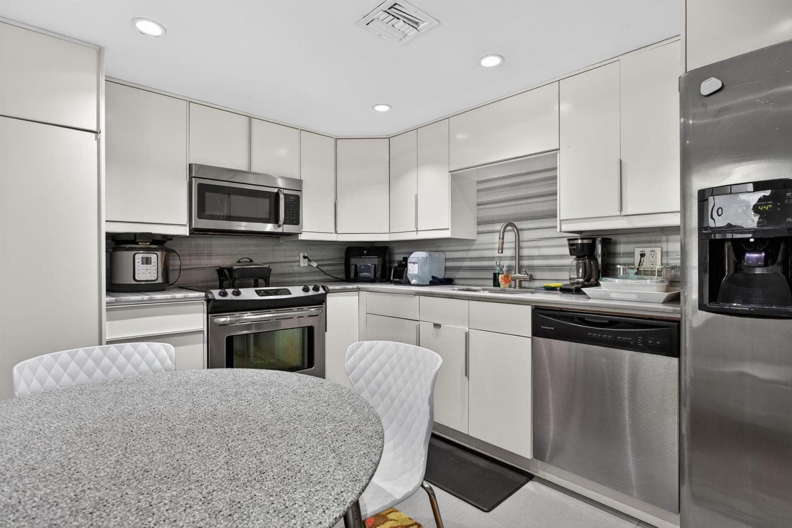 901 W Cypress Lane # 103, Pompano Beach, FL 33069 photo 5