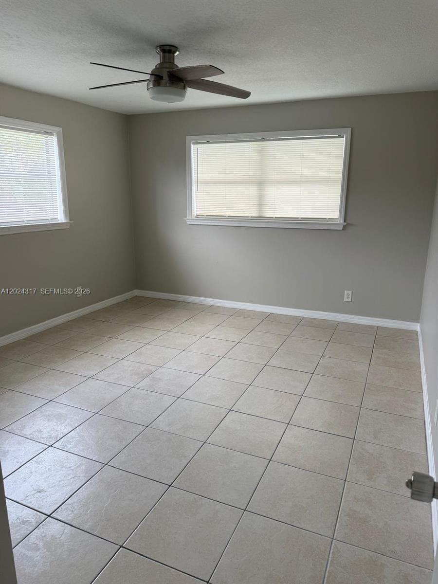 588 Holly Dr # B, Palm Beach Gardens, FL 33410 photo 5