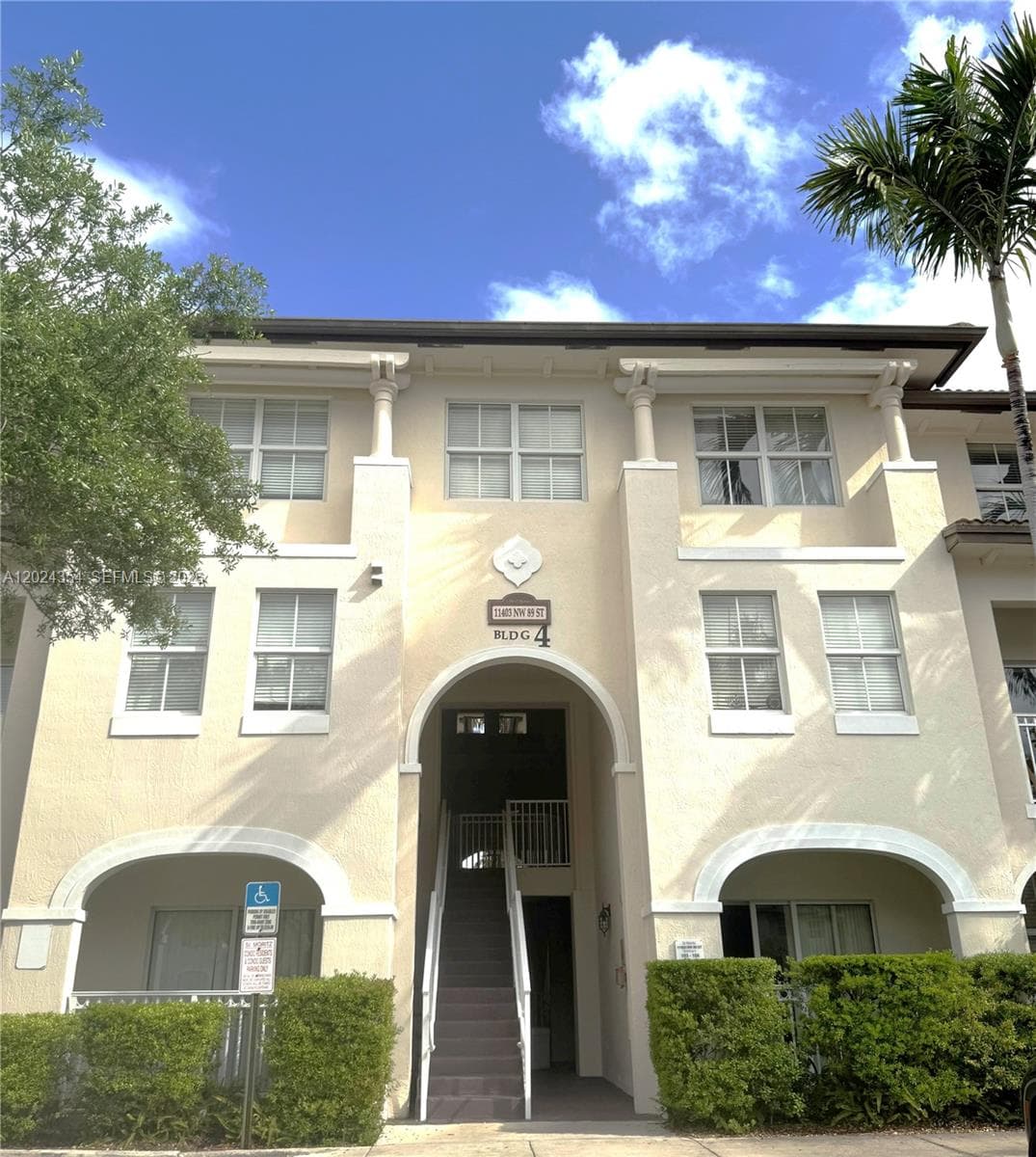 11403 NW 89th St # 208, Doral, FL 33178 photo 2